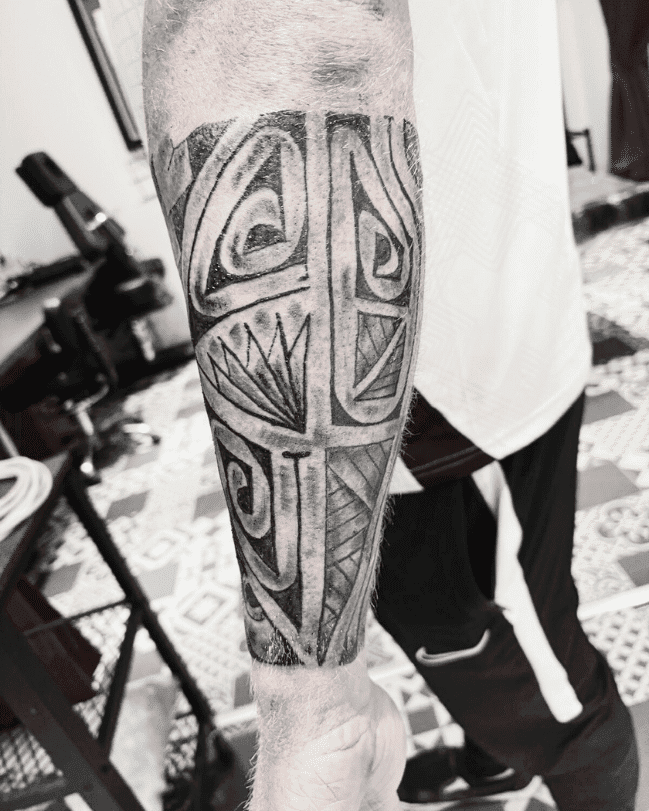 Tatouage unique création originale artiste Encre Et Mer Fréjus Var